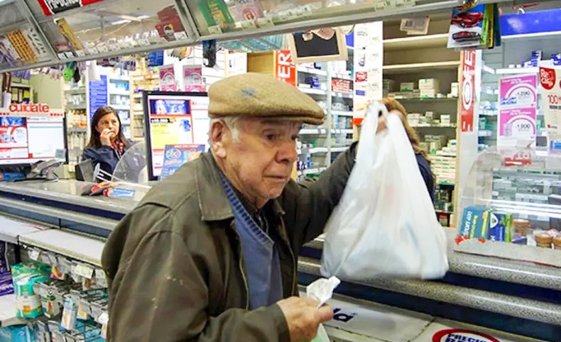 Corrientes: M&aacute;s de 120.000 abuelos afectados por quitas en la gratuidad de remedios y suba del 300% en el precio
