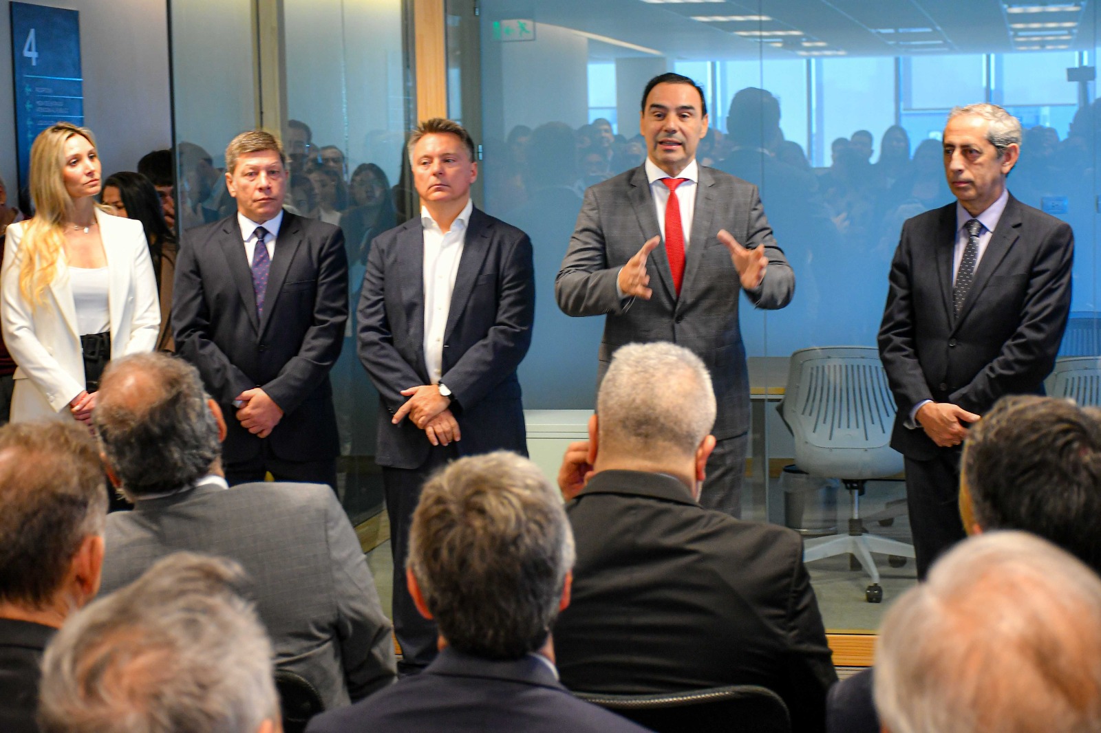 Vald&eacute;s inaugur&oacute; las nuevas oficinas de la Direcci&oacute;n de Catastro