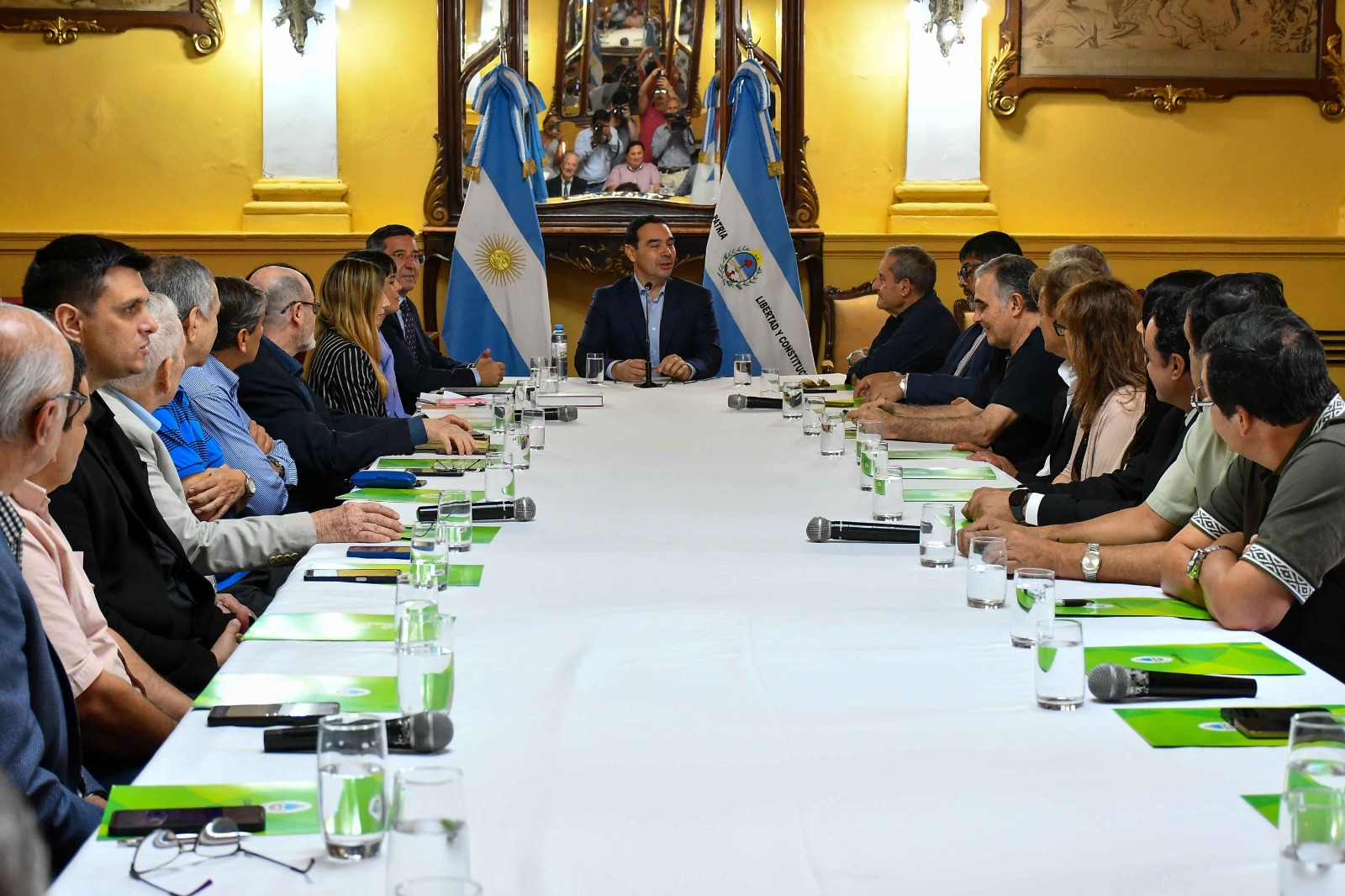 El Gobernador se reuni&oacute; con pastores evang&eacute;licos para la agilizaci&oacute;n de Personer&iacute;a jur&iacute;dica