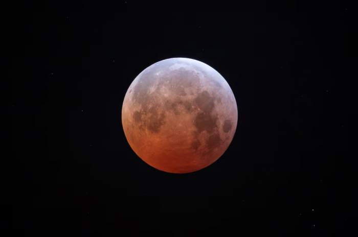 Luna de sangre : &iquest; Que es y d&oacute;nde verla?