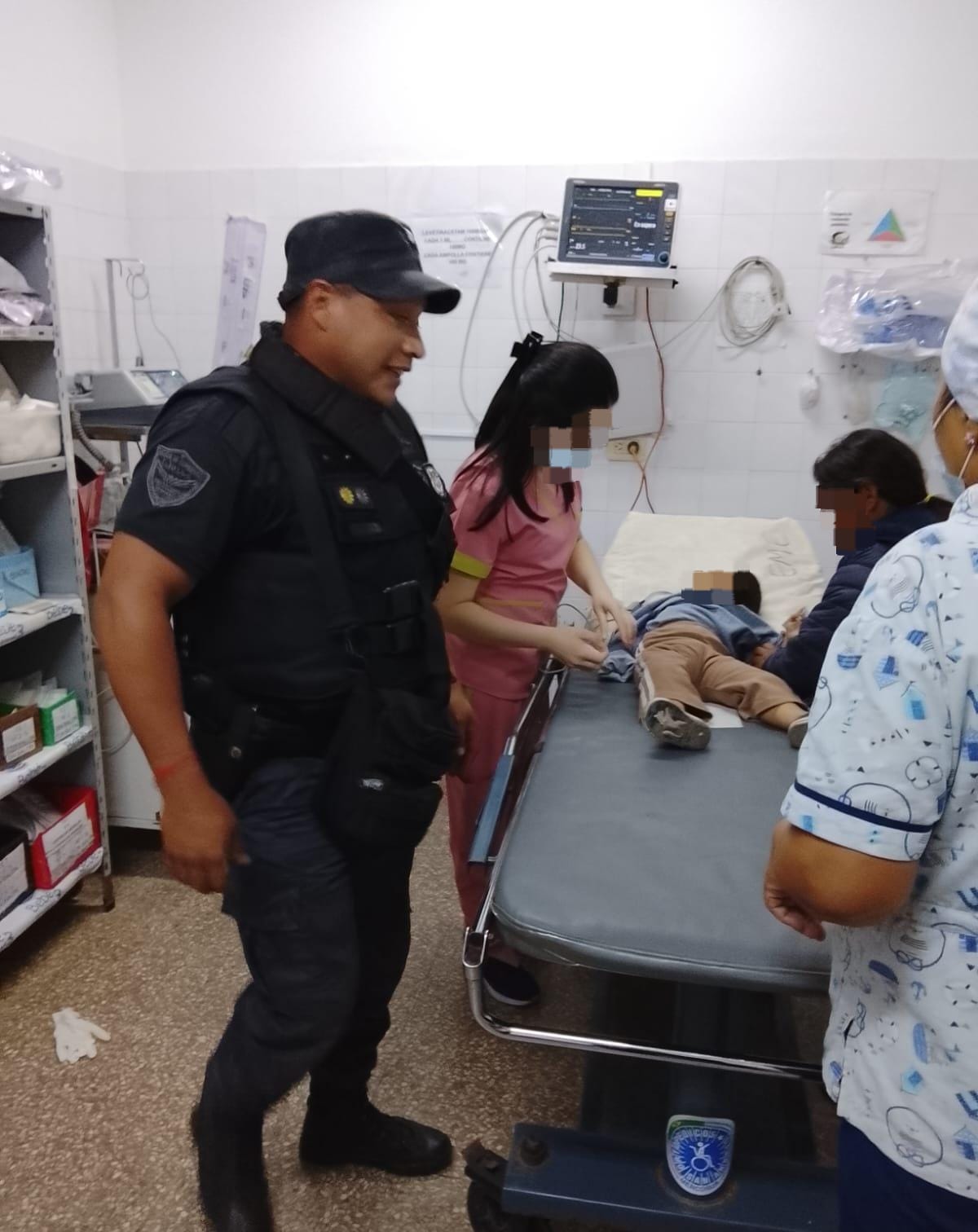 La Polic&iacute;a asisti&oacute; y realiz&oacute; maniobras de RCP a una menor de edad que prestaba dificultades para respirar