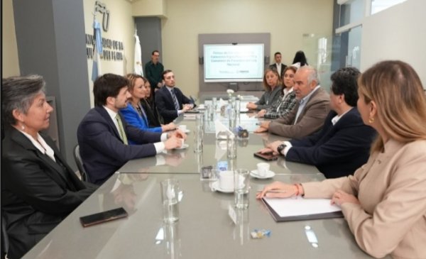 El Municipio firm&oacute; un convenio con la Universidad de la Cuenca del Plata para pasant&iacute;as y pr&aacute;cticas profesionales