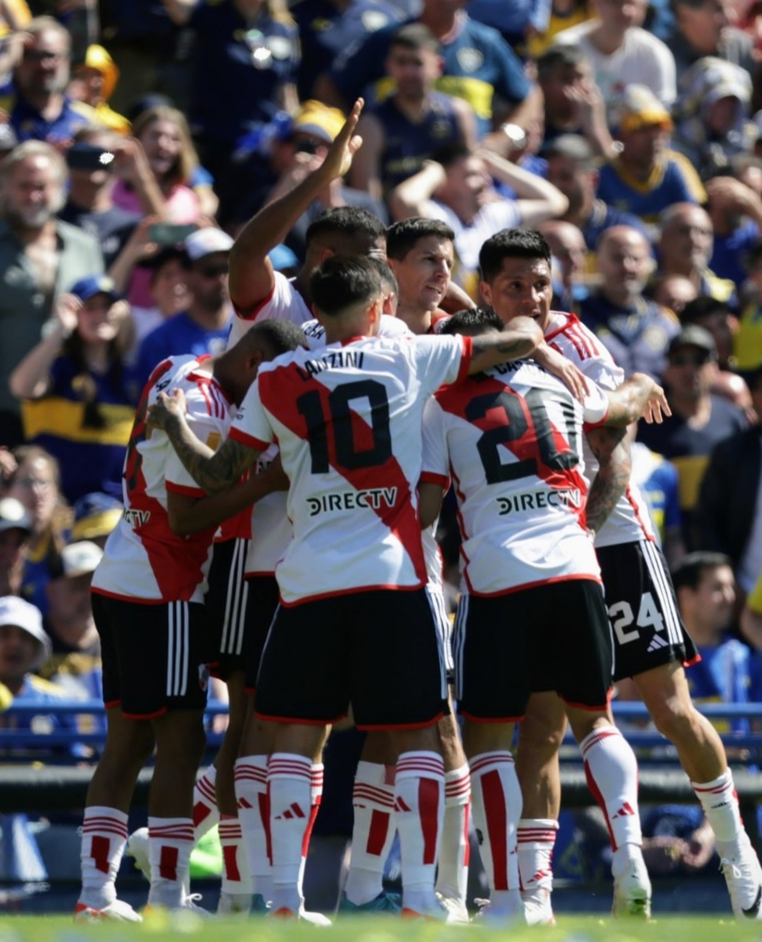 Victoria a domicilio: River Plate le gan&oacute; 2-0 a Boca Juniors y se qued&oacute; con el Supercl&aacute;sico
