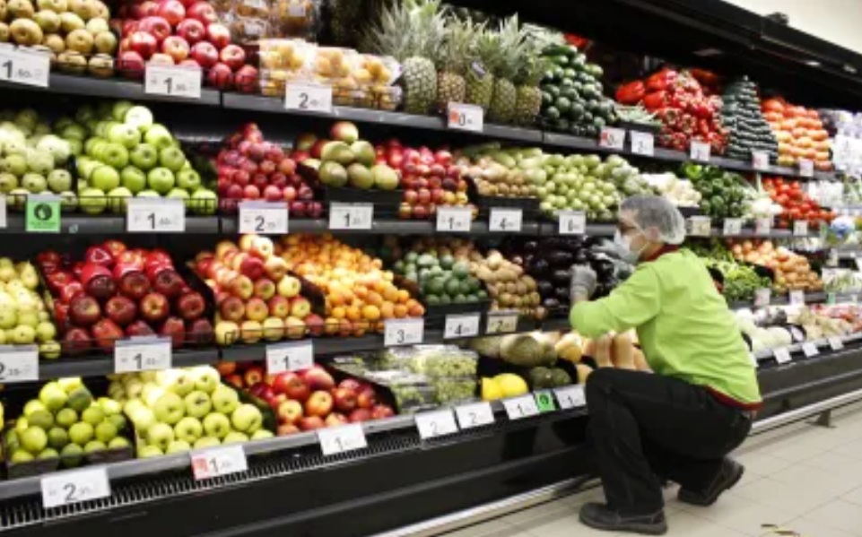Octubre comenz&oacute; con aumentos en frutas y verduras 