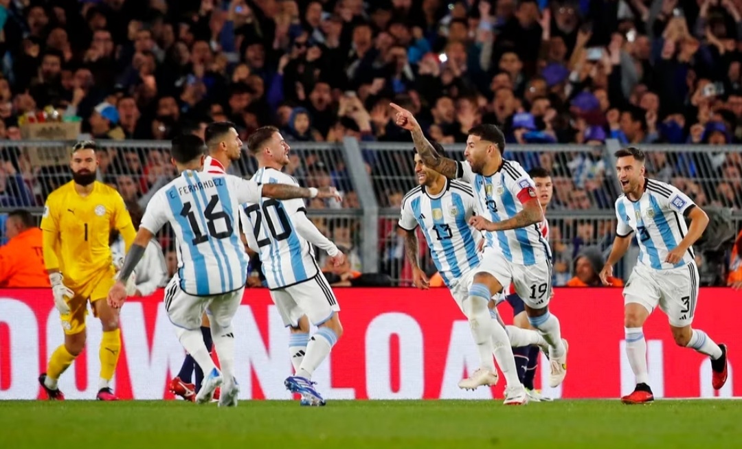 Argentina le gan&oacute; 1 a 0 a Paraguay y es puntera de las Eliminatorias