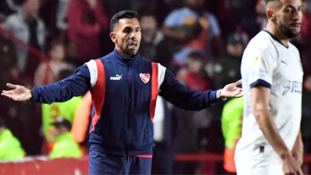 Carlos Tevez sufri&oacute; un accidente en su casa y fue llevado de urgencia a una cl&iacute;nica