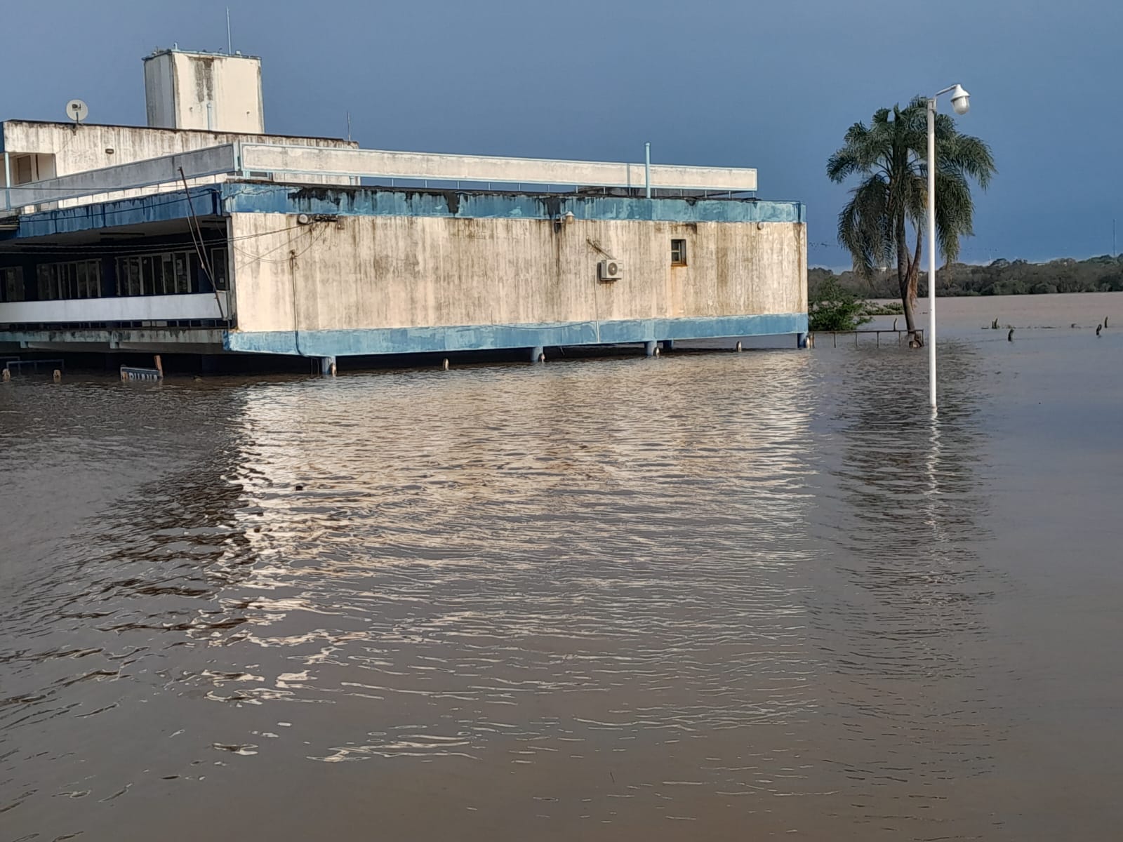Paso De Los Libres continua en alerta por crecida del R&iacute;o Uruguay 