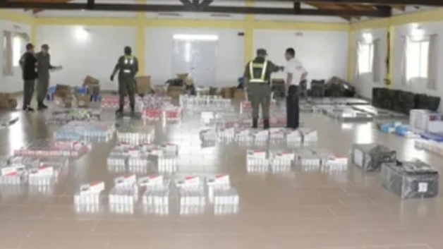 Paso De Los Libres : Gendarmer&iacute;a secuestr&oacute; un cargamento millonario de electrodom&eacute;sticos 