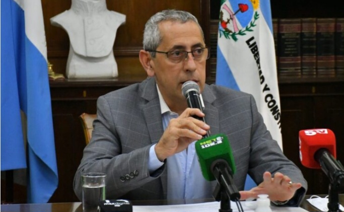 El gobierno anuncio un incremento del 10% para empleados estatales 