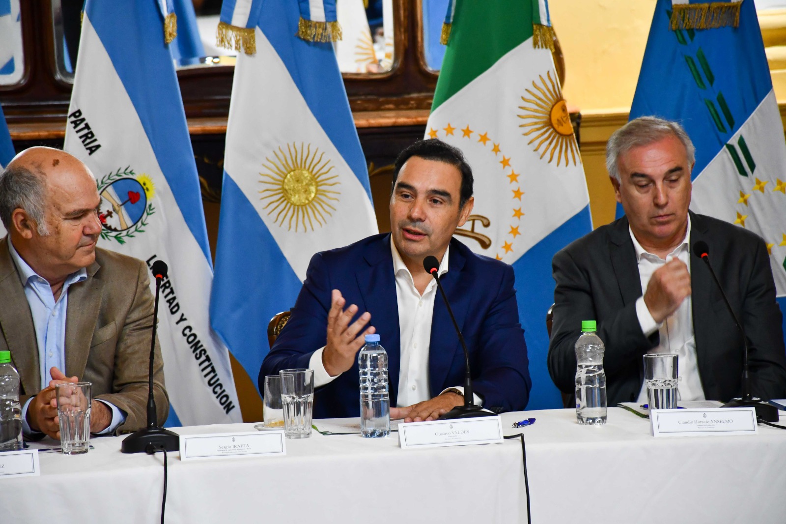 Vald&eacute;s abri&oacute; la Primera Reuni&oacute;n Regional del NEA, con la presencia del secretario de Agricultura de la Naci&oacute;n