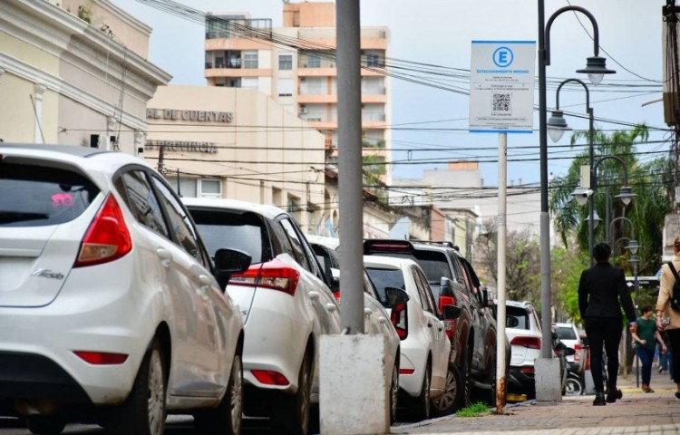 Desde el lunes rige una nueva tarifa de estacionamiento medido en la ciudad