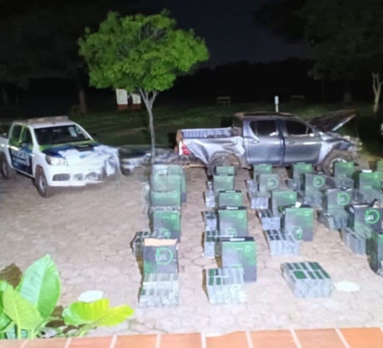 Garruchos:Encontraron cigarrillos abandonados en una camioneta que hab&iacute;a volcado