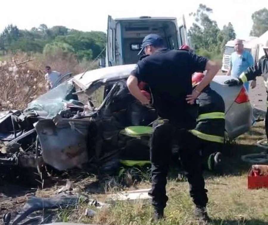 GOYA: Choque entre un cami&oacute;n y un auto deja una persona fallecida