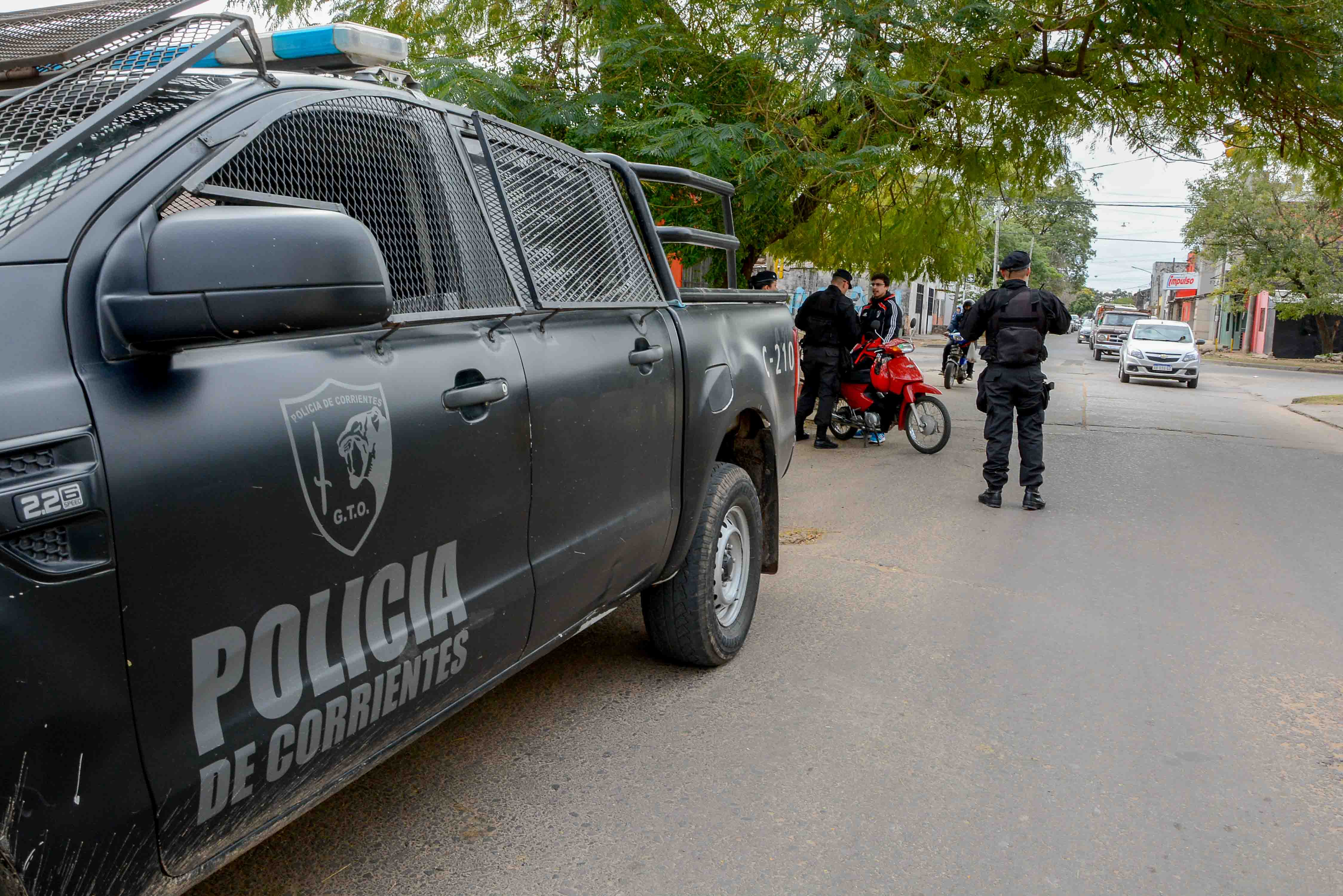 GOBERNADOR MARTINEZ : Un hombre fallecio tras ser alcanzado por una descarga el&eacute;ctrica