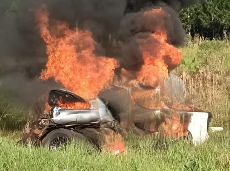 Ituzaing&oacute;: Choque entre dos camionetas deja cuatro persona fallecida y dos heridos graves 