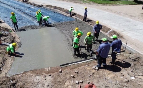 Nueva traza de vinculaci&oacute;n directa con Ruta 12: la pavimentaci&oacute;n de avenida Cuba entra en su etapa final
