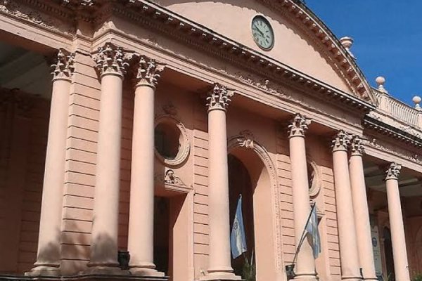 El gobierno provincial no piensa en los inundados ni en la pobreza,  pero si en incluir un total de 80.000 nuevos empleados p&uacute;blicos para el 2027 