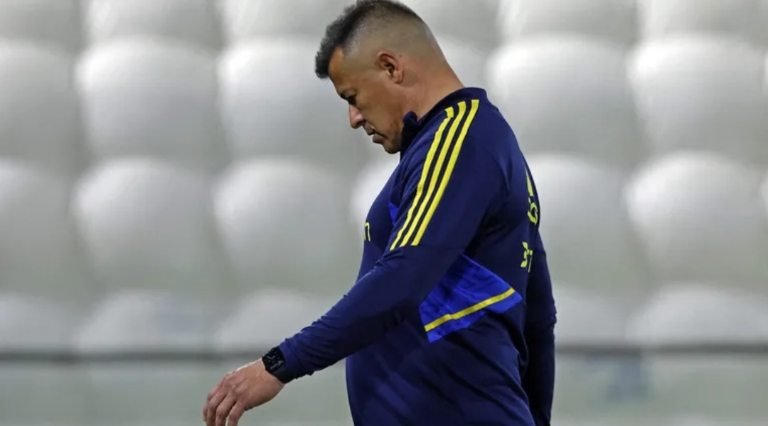 Bombazo en Boca: Jorge Almir&oacute;n renunci&oacute; a su cargo y dej&oacute; de ser el entrenador