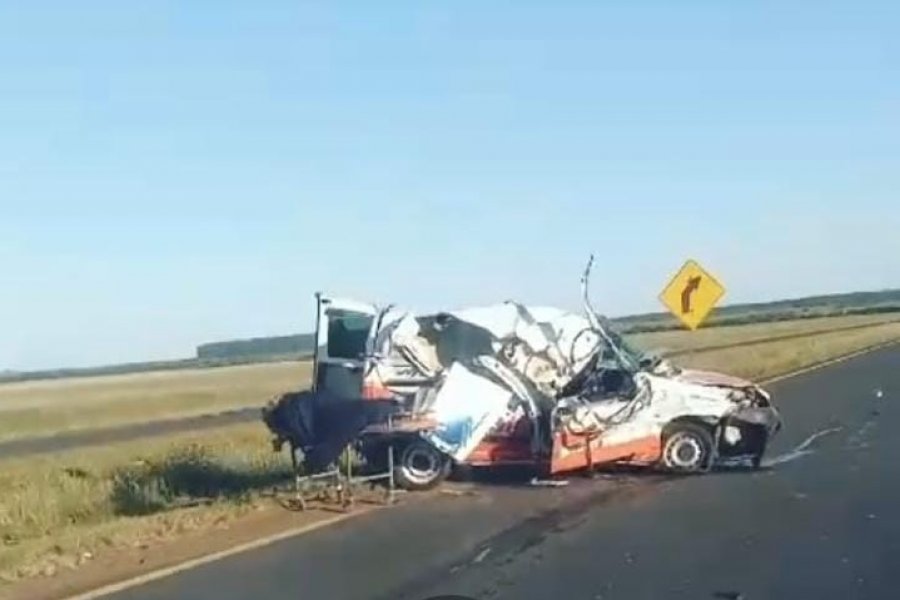Monte Caseros: Choque entre un cami&oacute;n y una ambulancia deja una persona fallecida 