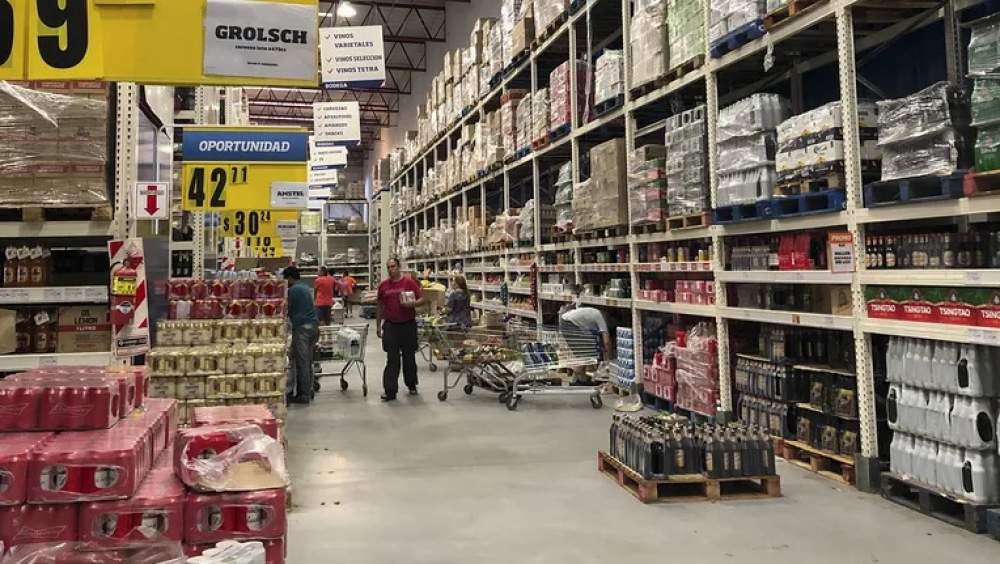 Bancos y consultoras empeoraron sus proyecciones para 2024 y esperan que la inflaci&oacute;n sea mayor que en 2023