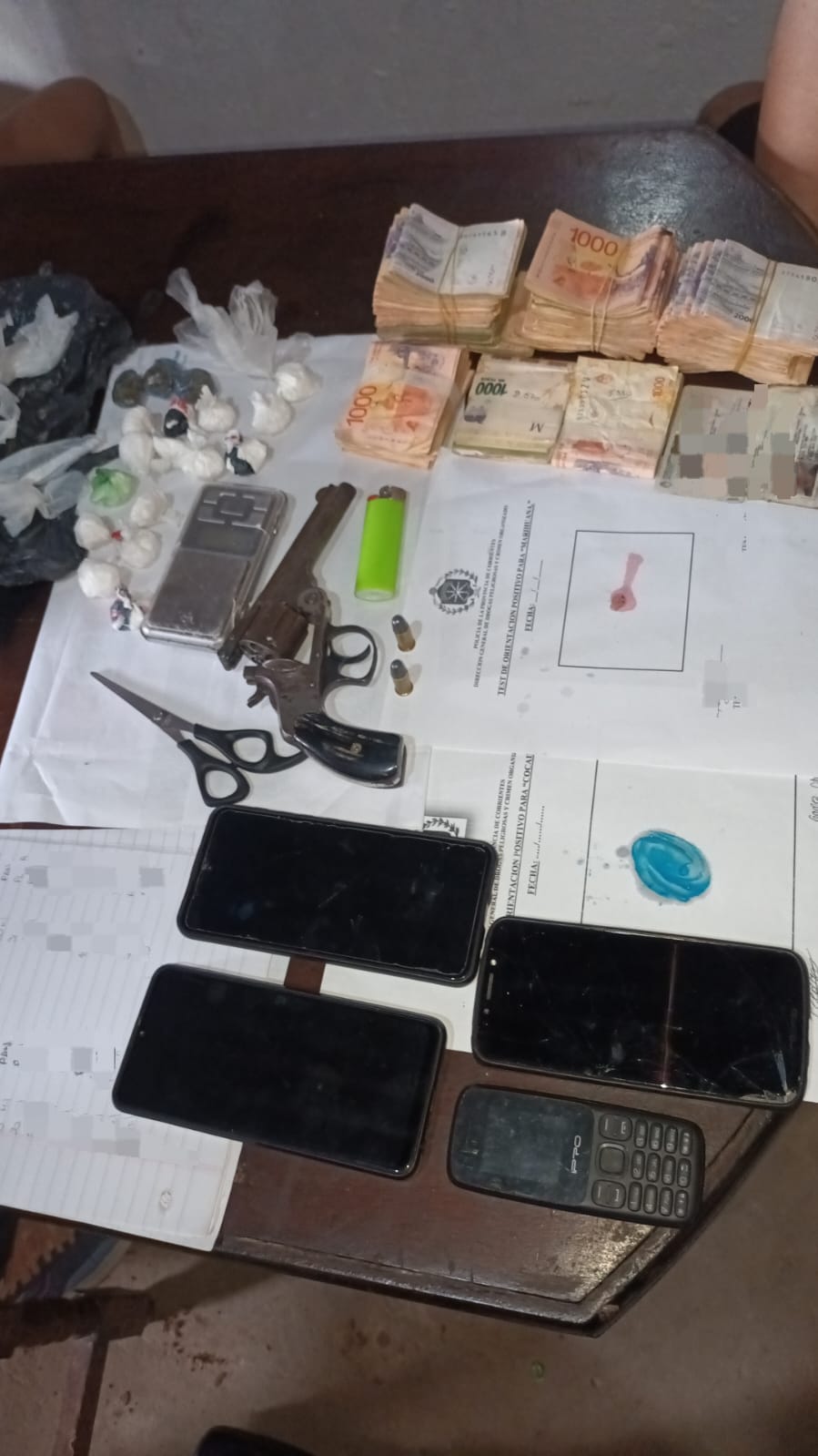 Barri&oacute; Loma Linda : Tras un allanamiento secuestraron drogas y detuvieron a un hombre 