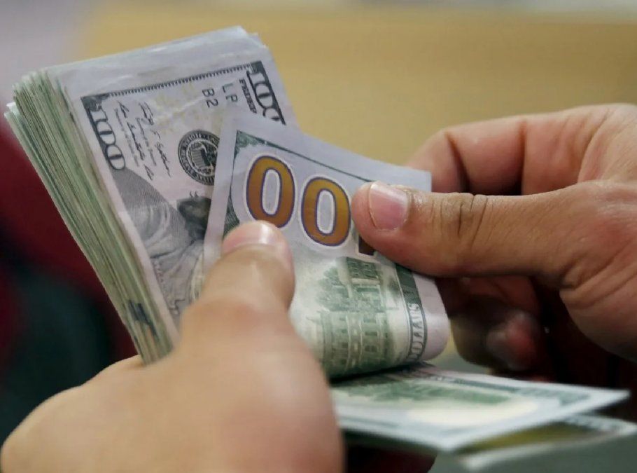 Qu&eacute; puede pasar con el d&oacute;lar: los escenarios que se abren seg&uacute;n cu&aacute;l sea el resultado del balotaje