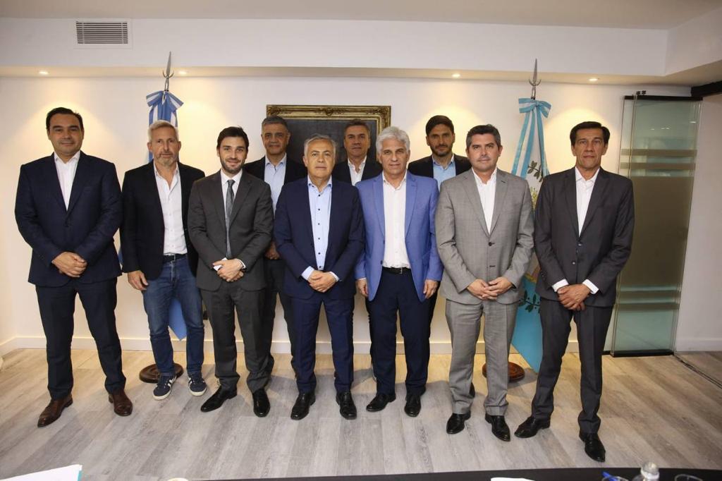 Los diez gobernadores de Juntos por el Cambio manifiestan su compromiso con el cambio y la gobernabilidad del pa&iacute;s
