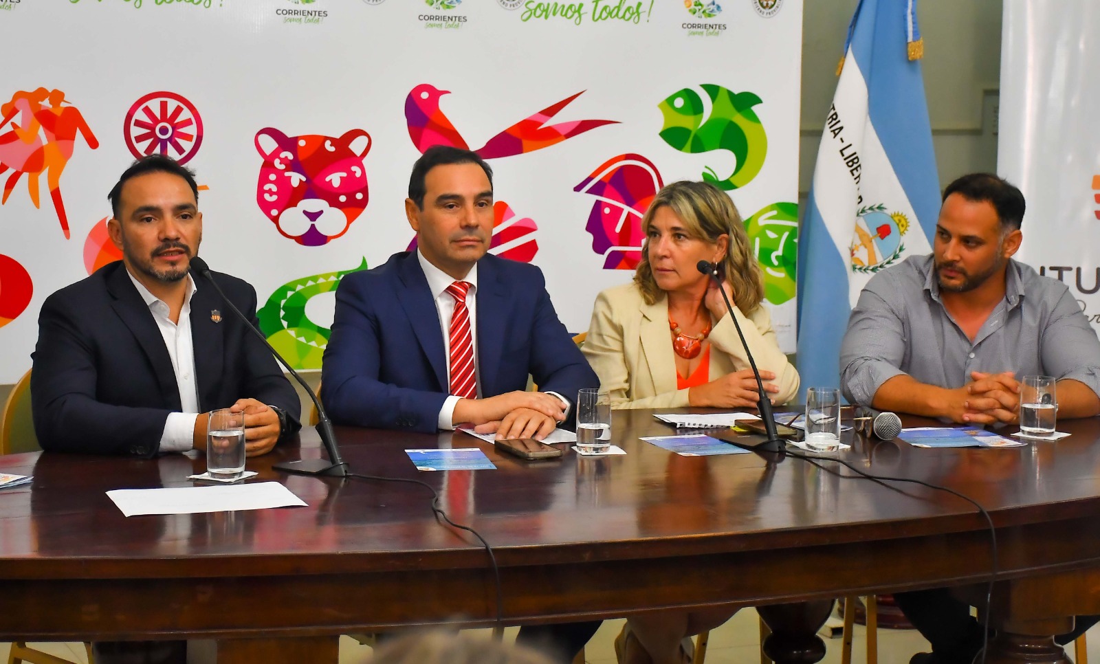 Vald&eacute;s encabez&oacute; la presentaci&oacute;n del XXV Concurso Integraci&oacute;n de Pesca del Surub&iacute; con Devoluci&oacute;n