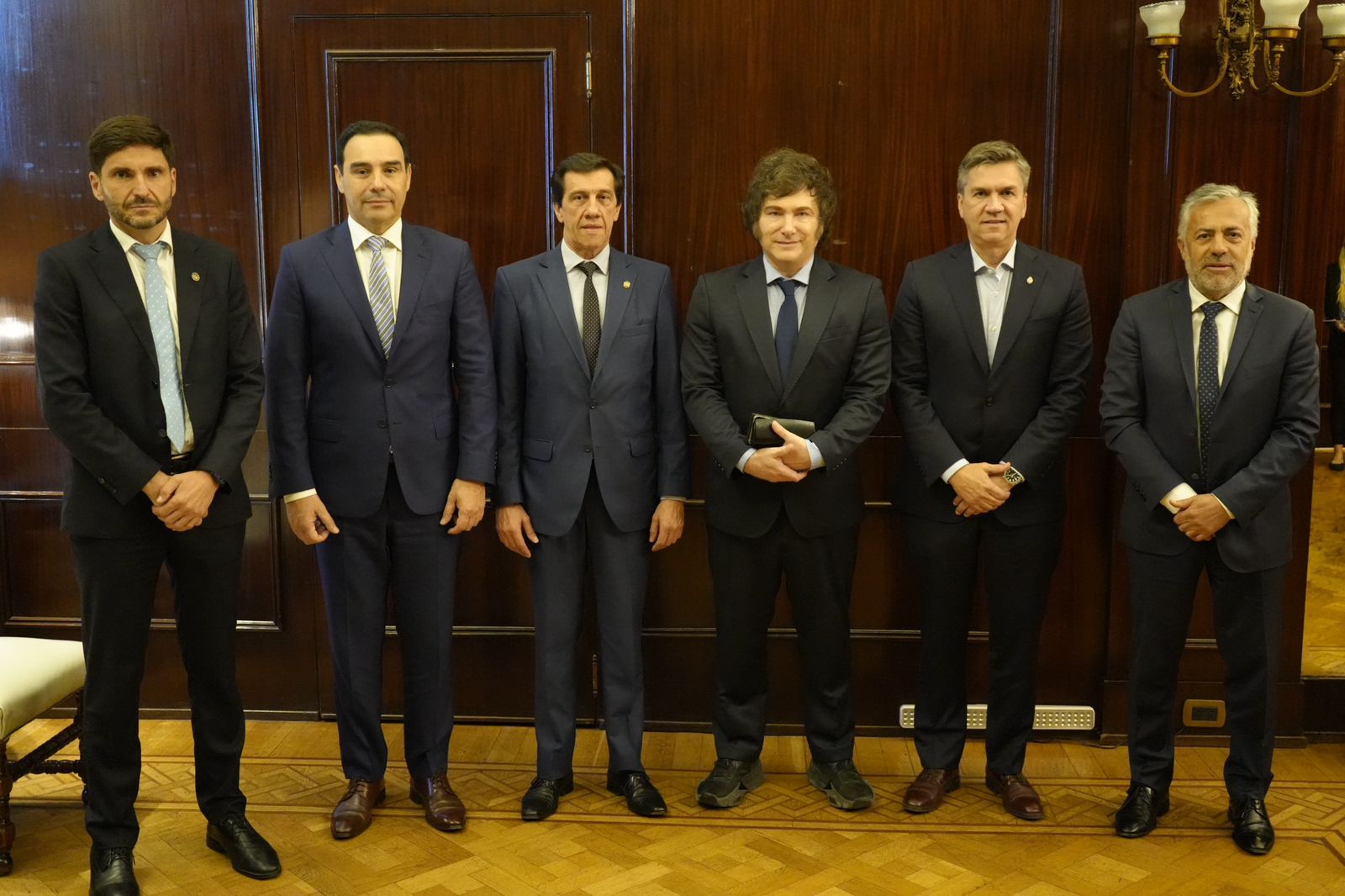 Vald&eacute;s junto a sus pares de la UCR se reuni&oacute; con Milei: &ldquo;Trabajamos por el futuro&rdquo;