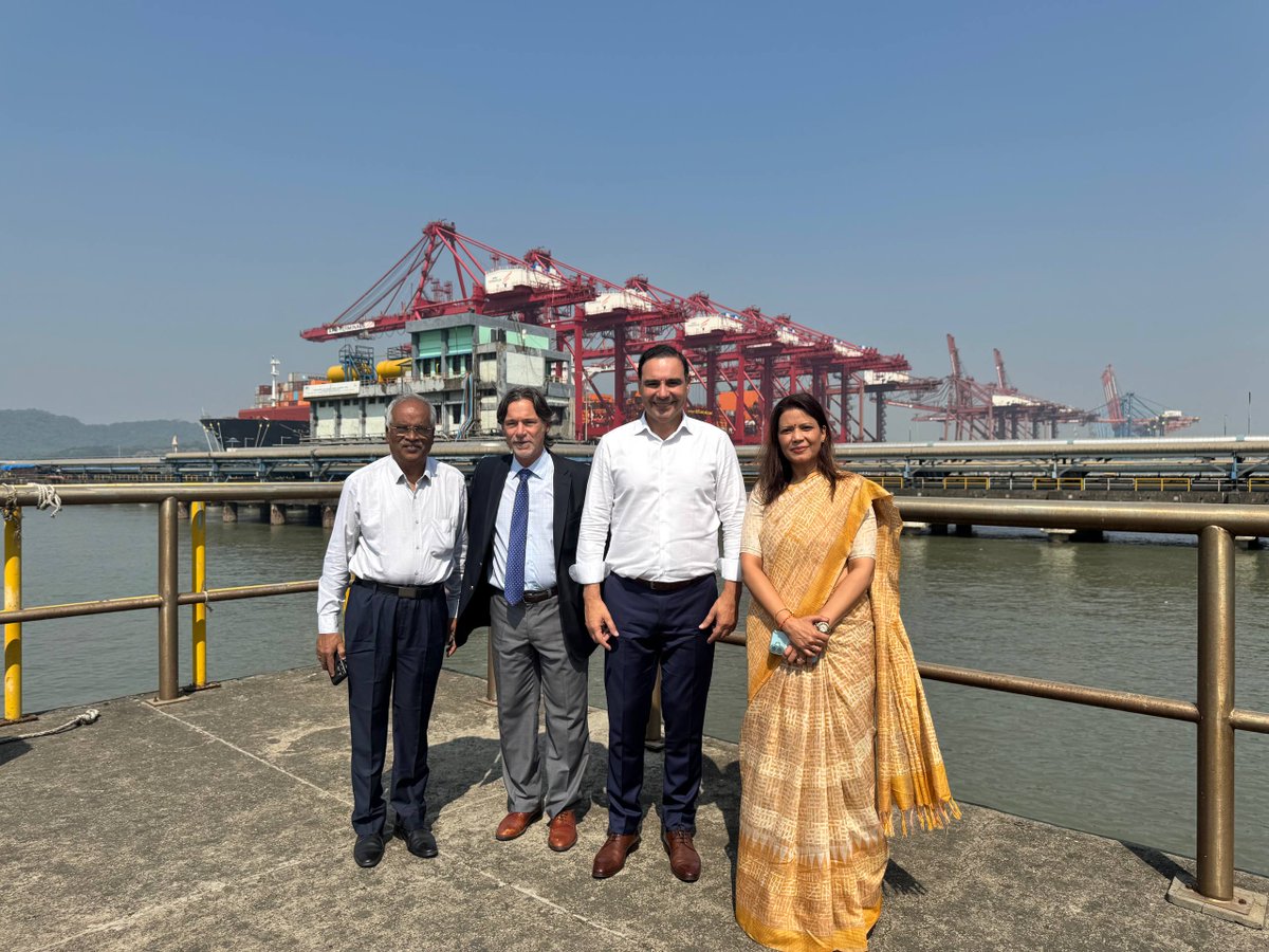 Valdés recorrió el puerto de JNPA en Mumbai y avanzó en acuerdos de cooperación