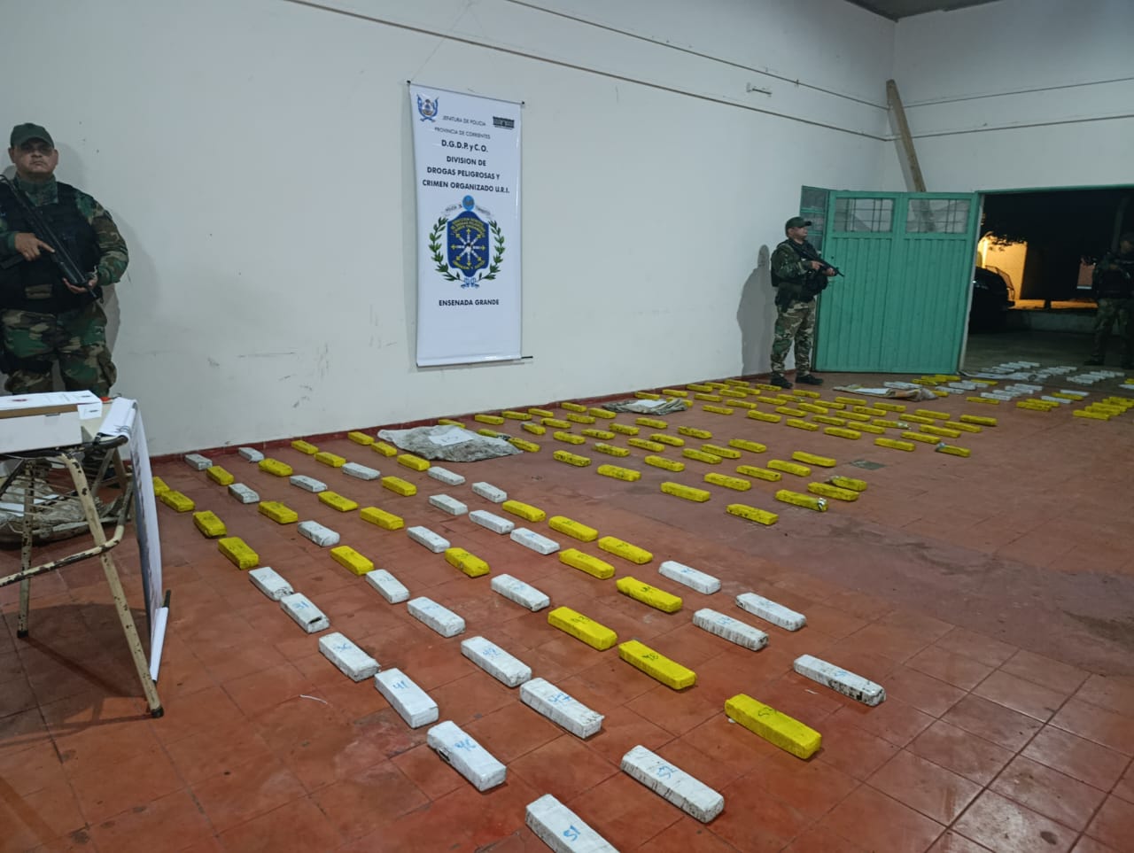 ITAT&Iacute;: Importante secuestro de marihuana a orillas del R&iacute;o Paran&aacute; en zona de ca&ntilde;ada