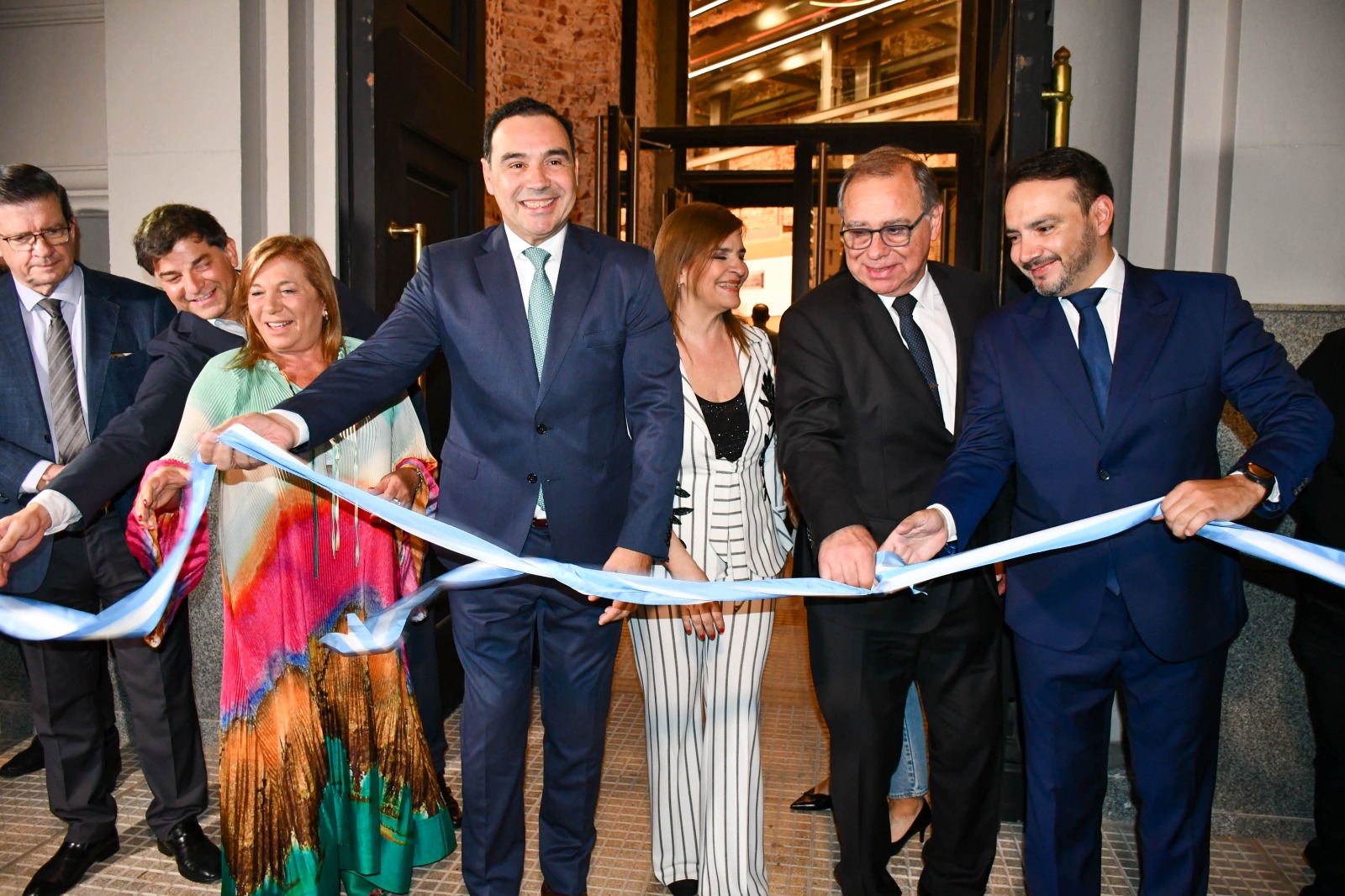 Valdés inauguró el Museo de Arte Contemporáneo de Corrientes apostando a la cultura y patrimonio de la provincia