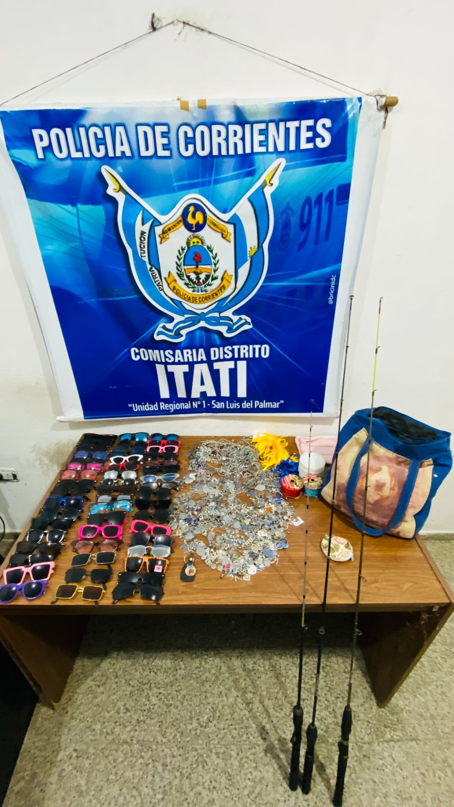 ITATI: Tras tareas investigativas realizadas, la Polic&iacute;a recuper&oacute; gran cantidad de alhajas, ca&ntilde;as de pesca, los cuales fueron denunciados como sustra&iacute;dos