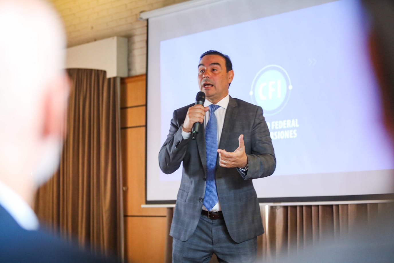 Vald&eacute;s particip&oacute; de la ronda de presentaci&oacute;n del programa Impulso Federal del CFI