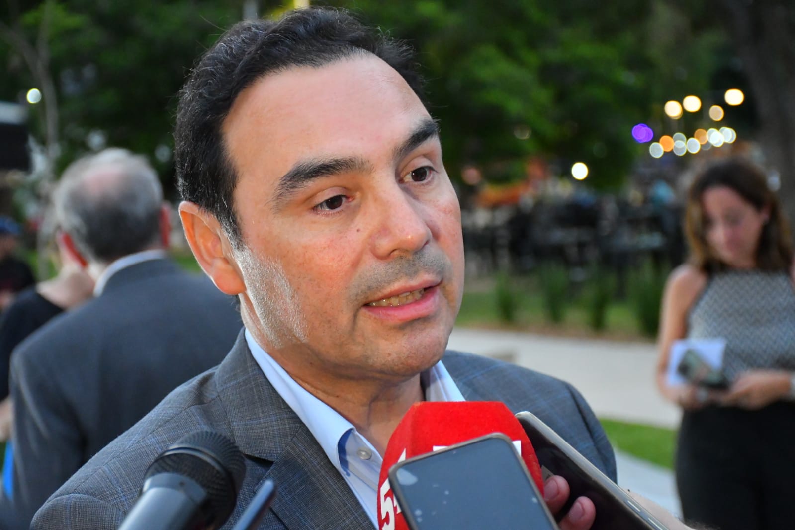 El Gobernador inaugur&oacute; la refuncionalizaci&oacute;n del Anfiteatro "Jos&eacute; Hern&aacute;ndez" y prometi&oacute; continuar valorizando los espacios p&uacute;blicos