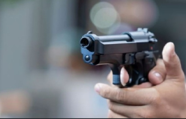 Naci&oacute;n redujo a 18 a&ntilde;os la edad para ser portador de un arma 