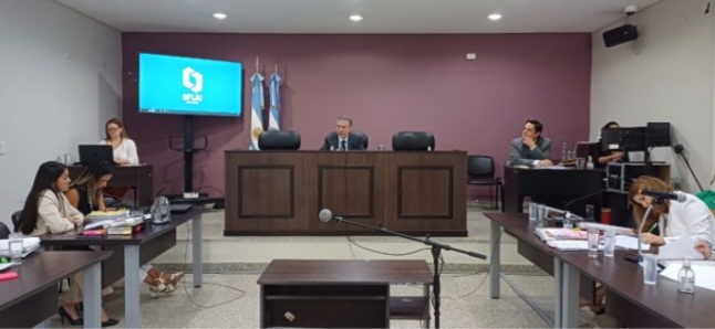Comienza el juicio contra tres polic&iacute;as acusados de golpear a cinco j&oacute;venes