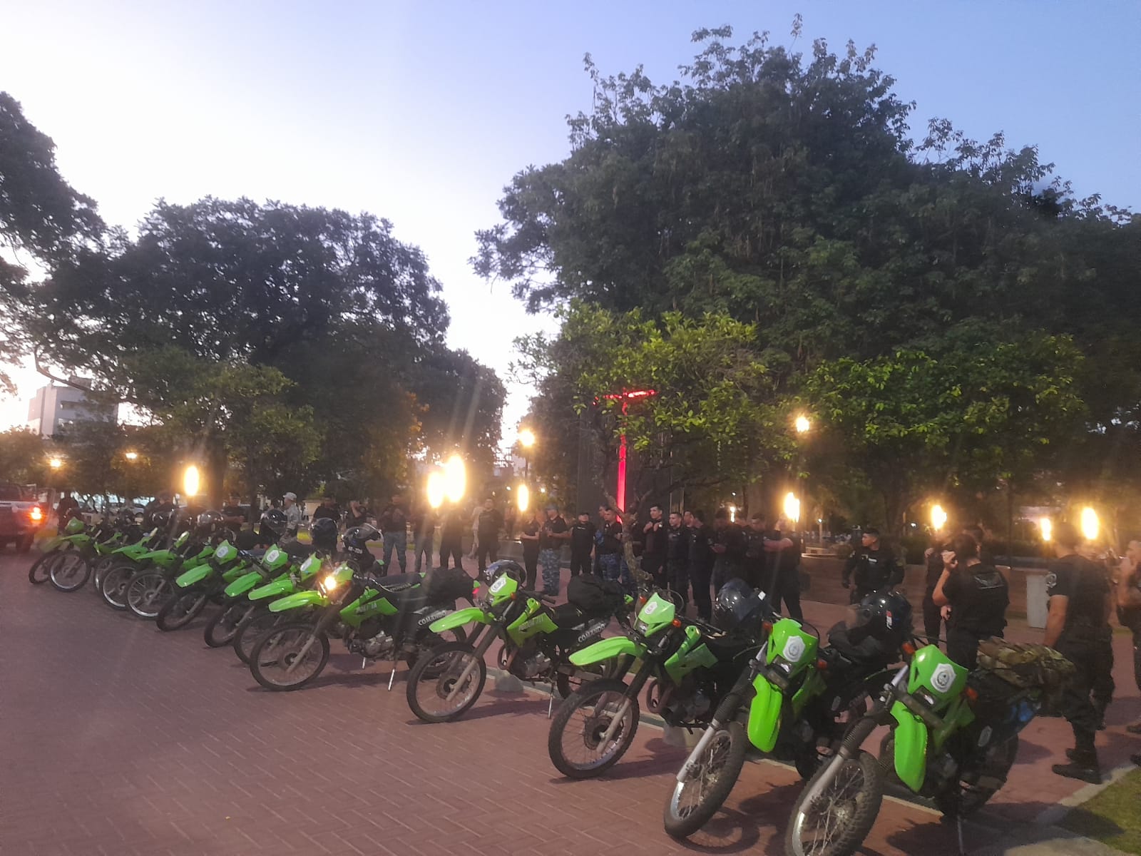 TRABAJO EN CONJUNTO:  Mega Operativo  en micro centro de nuestra ciudad