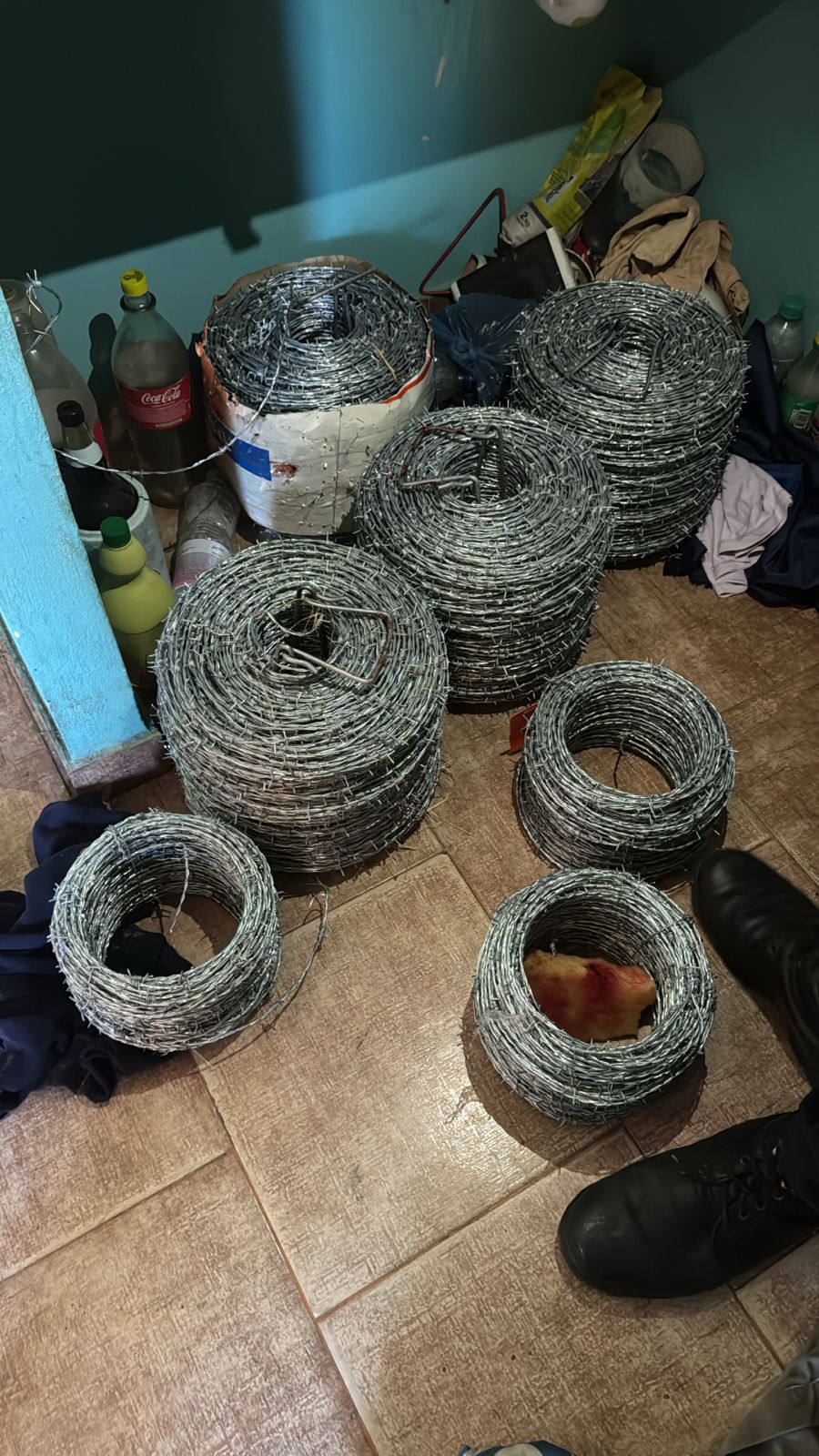  La Policía recuperó siete rollos de alambre recientemente sustraídos y demoró al presunto autor del hecho